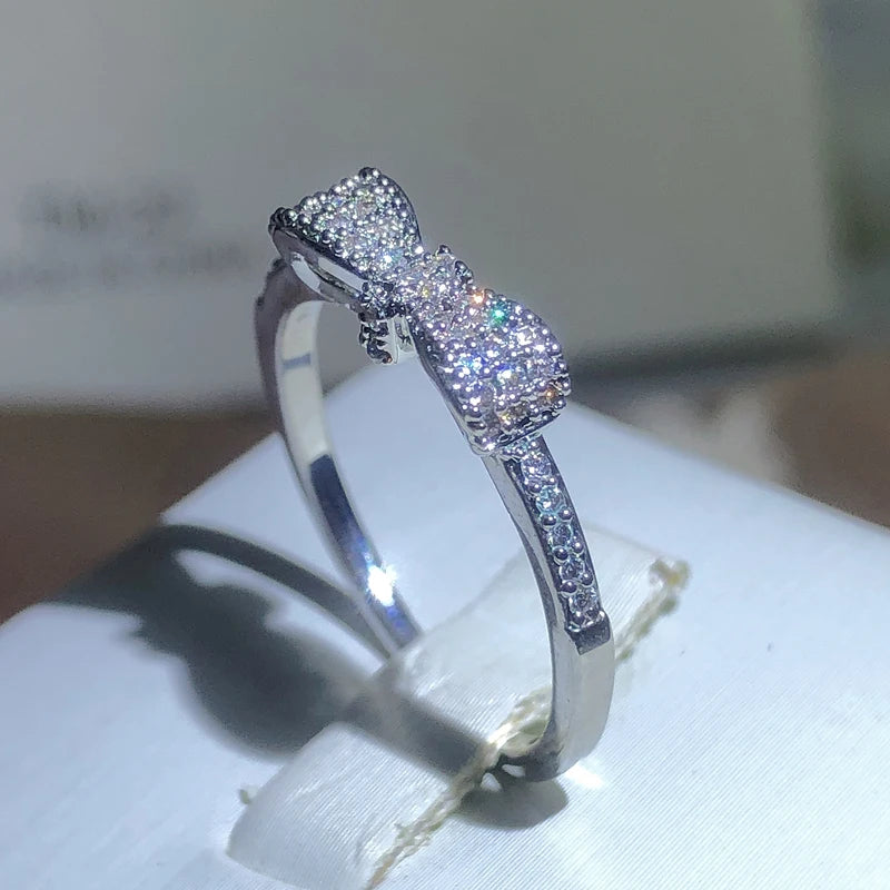 New Exquisite White Zirconia Bow Ring Sweet And Simple Party Birthday Gift 925 Stamp Fashion Jewelry Wholesale